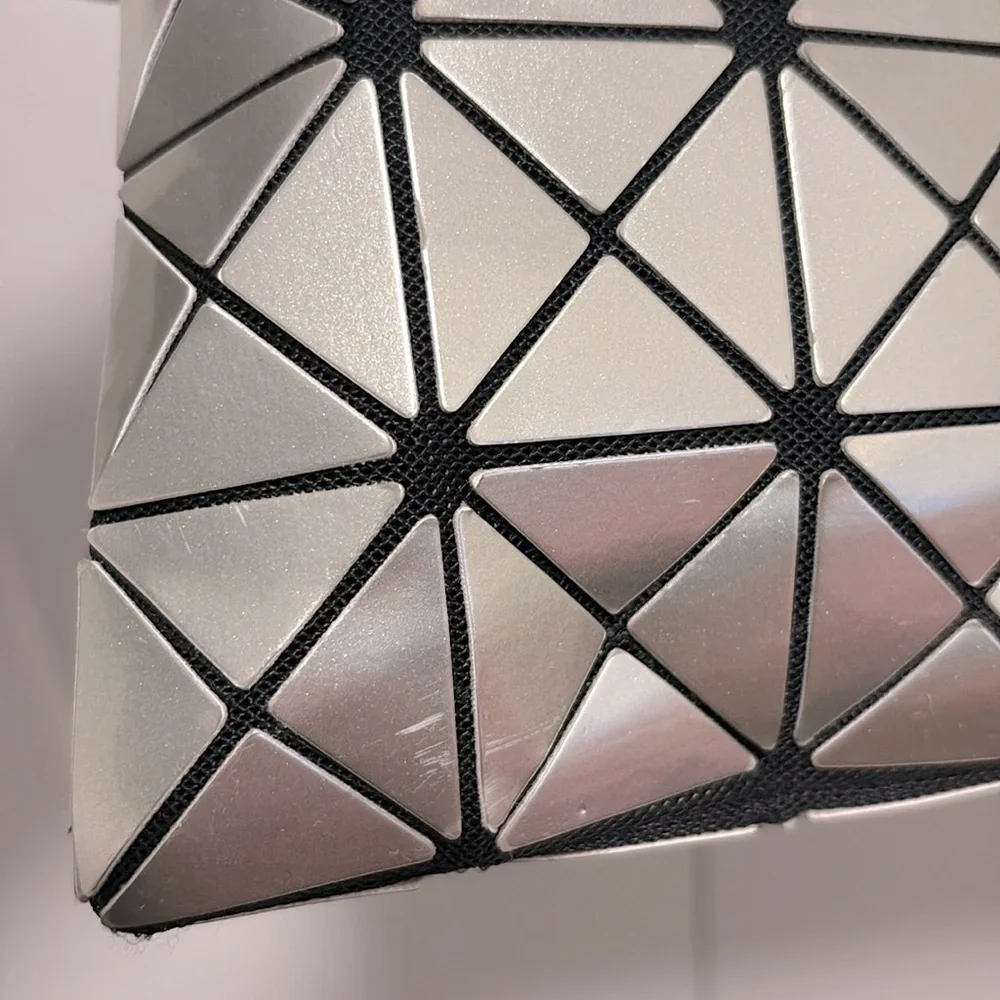 [Bao Bao] Issey Miyake Metallic PVC Geometric Black Mesh Zip-Close Shoulder Tote - Picture 14 of 16